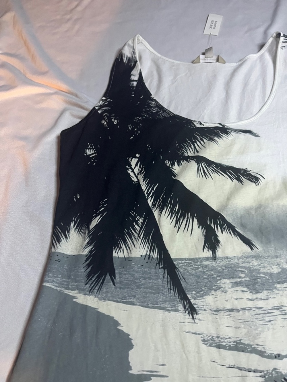 NWT Banana Republic Beach Tank - Picture 3 of 9